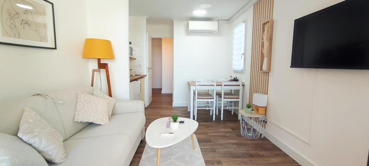 Chez Adriana Cosy Vue Sur Le Golfe De Saint-tropez Appartement Grimaud